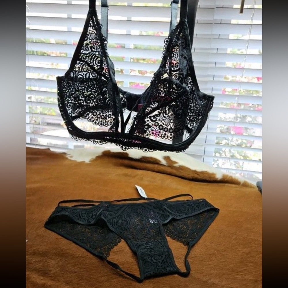 Strap Lace Crotchless Bikini Panties Lingerie